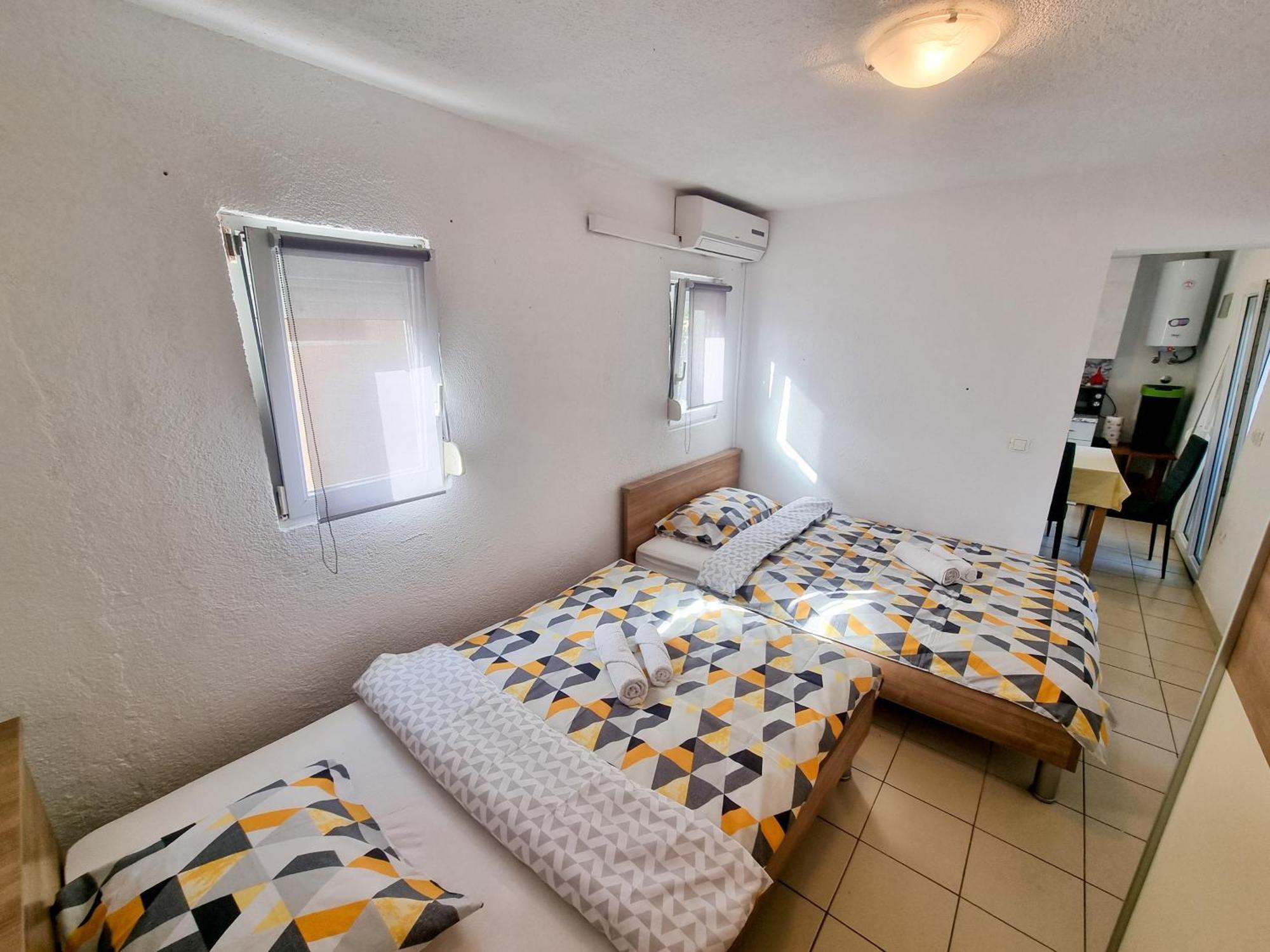Apartments Kovac Vir Exterior photo